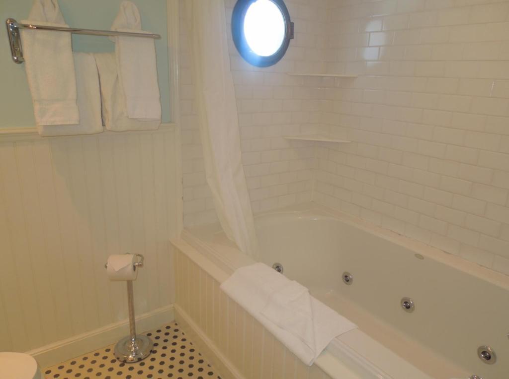 Anchor Inn Beach House Provincetown Szoba fotó